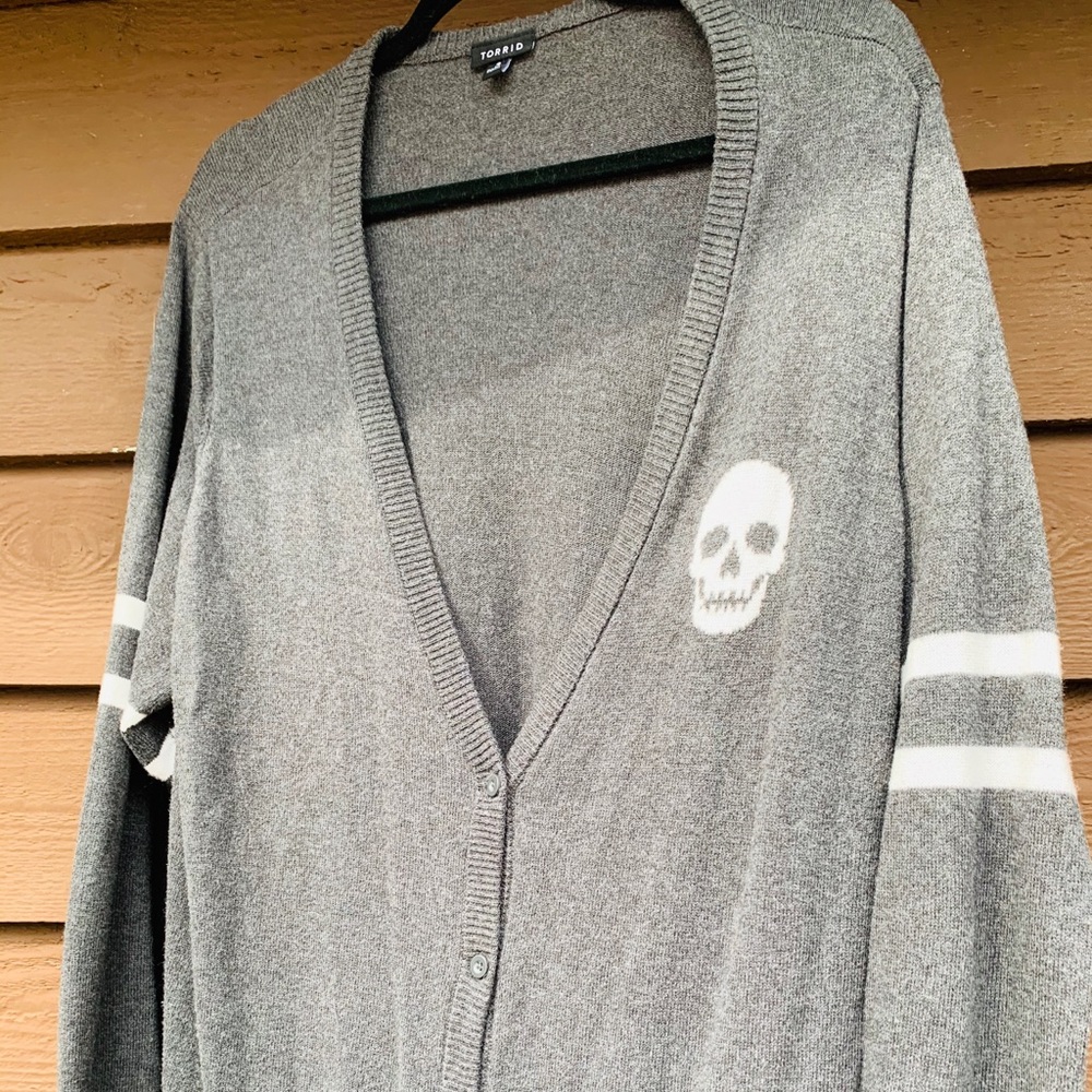 Torrid Grey/White Skull Button Cardigan
